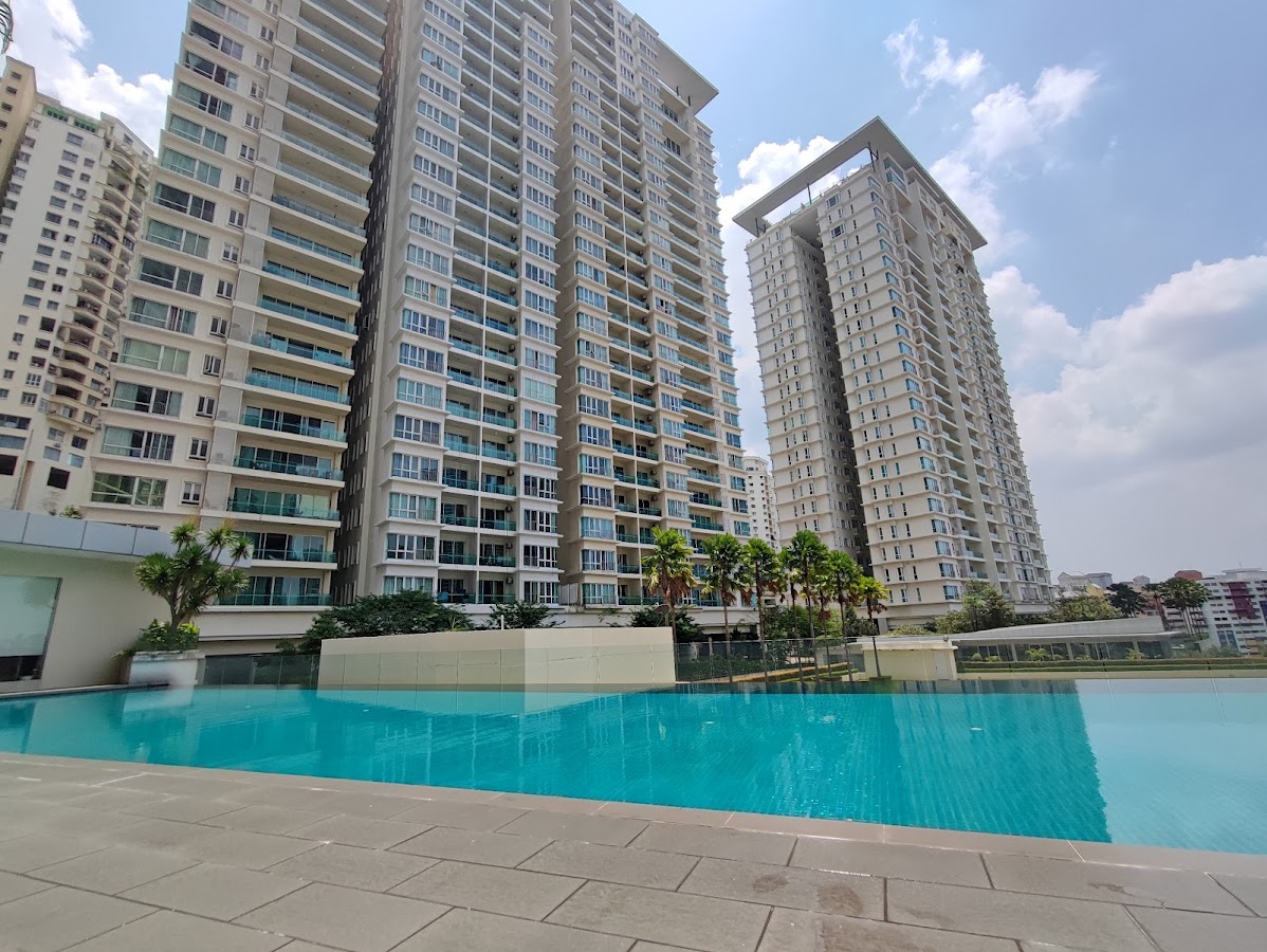 Camellia Serviced Suites: the towers above the pool