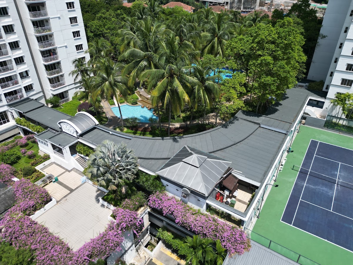 Kiaramas Sutera: the clubhouse, pool and tennis court from the air