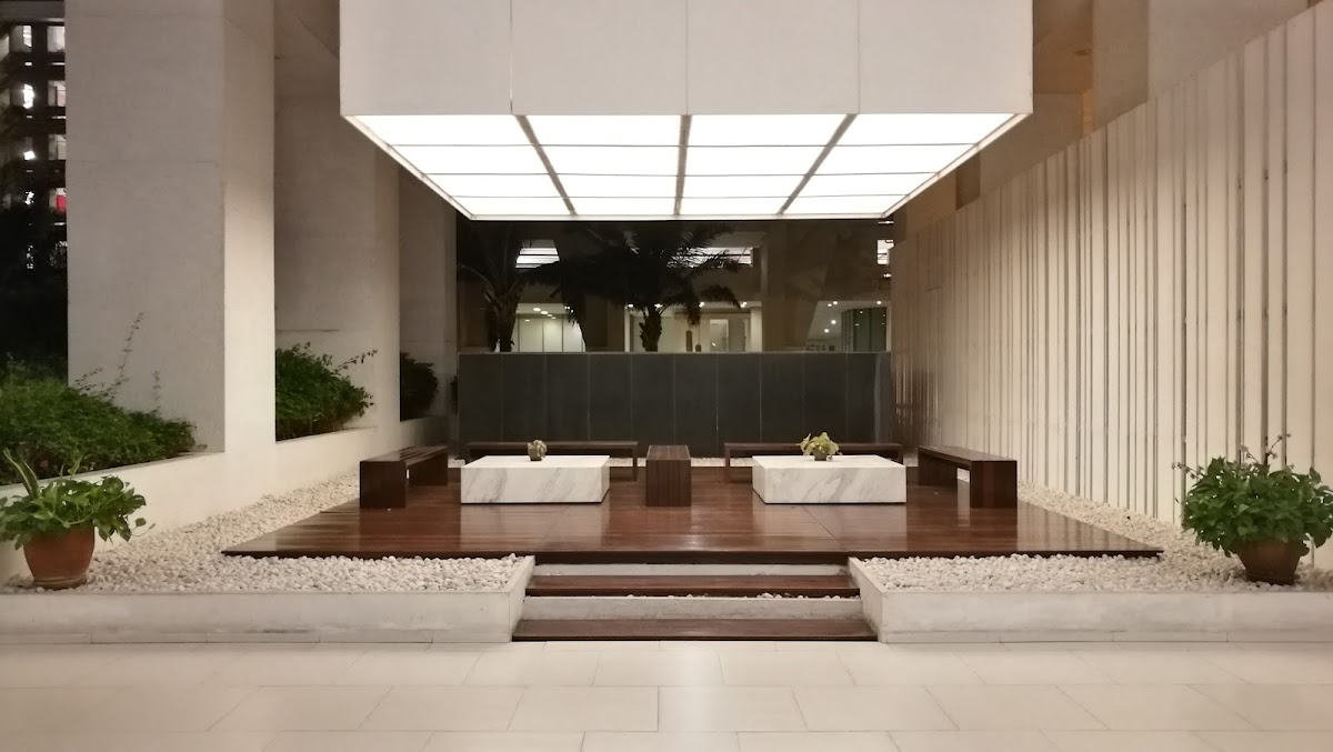 i-Zen @ Kiara 2: the lobby lounge