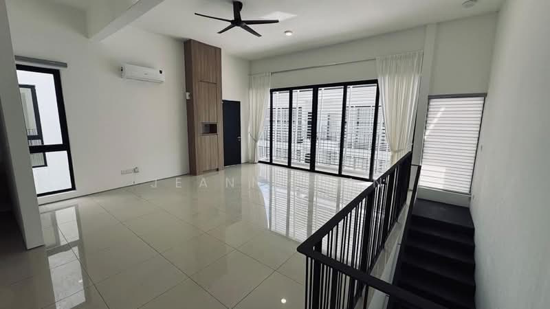 Amanara: main photo