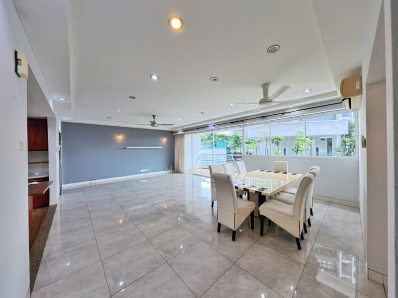 The Residence Condominium @ TTDI: photo