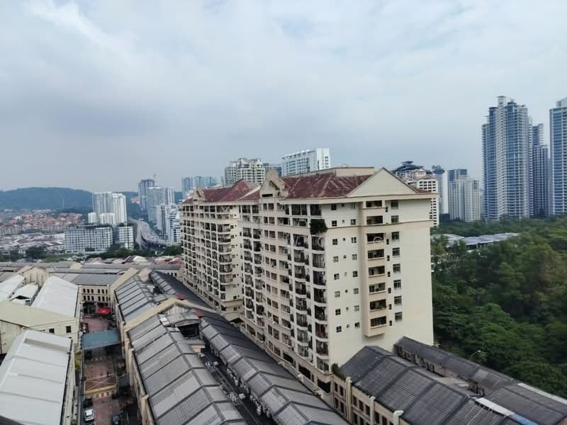 Waldorf Tower: photo