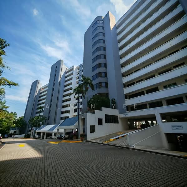 Menara Hartamas: photo