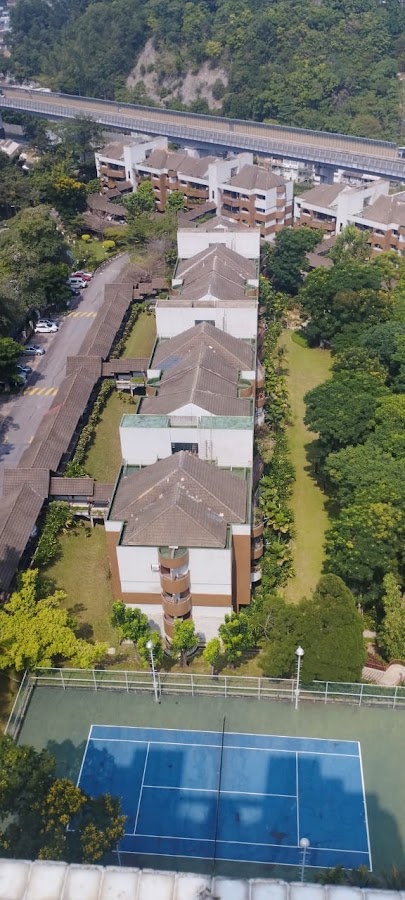 Bangsar Puteri: the low-rise blocks and tennis court from the air