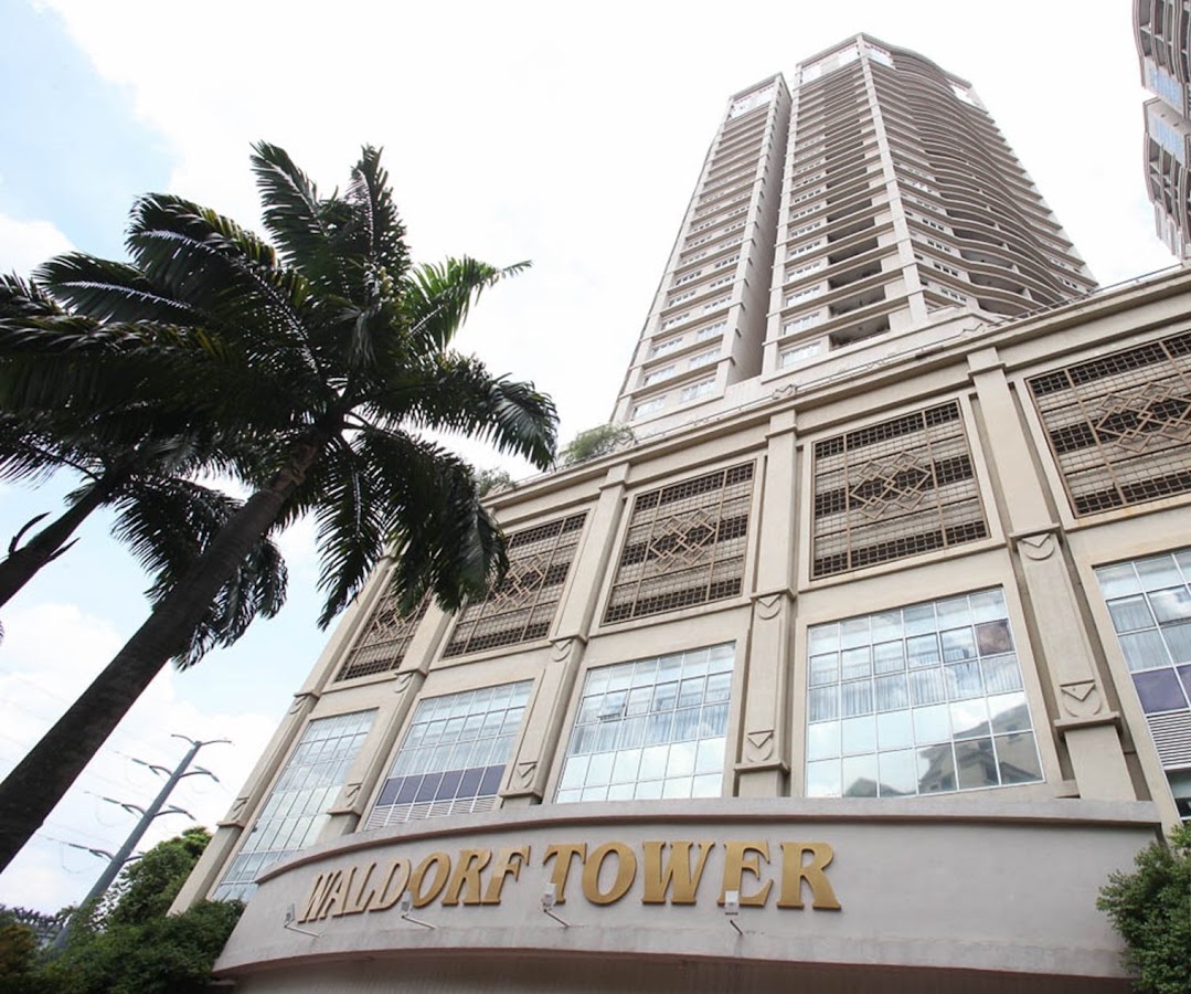 Waldorf Tower: the tower above its Waldorf Tower name