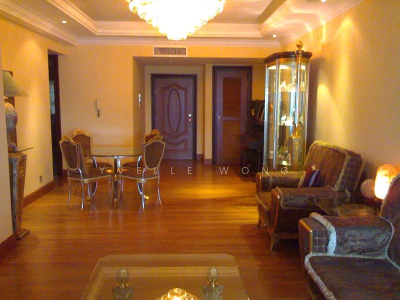 Menara Hartamas: photo
