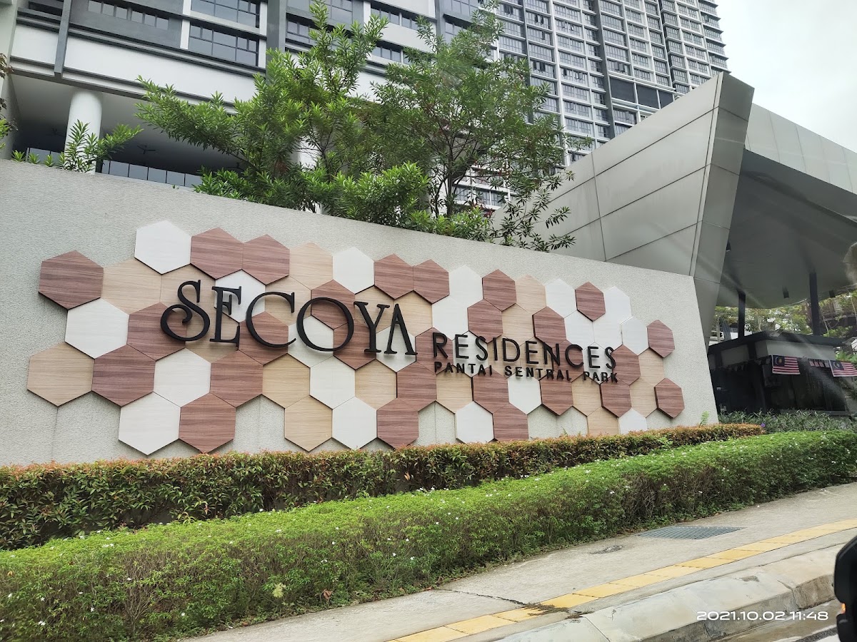 Secoya Residences @ Pantai Sentral Park: the Secoya Residences name wall below the tower