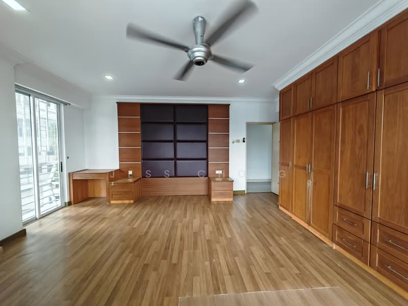 The Residence Condominium @ TTDI: photo
