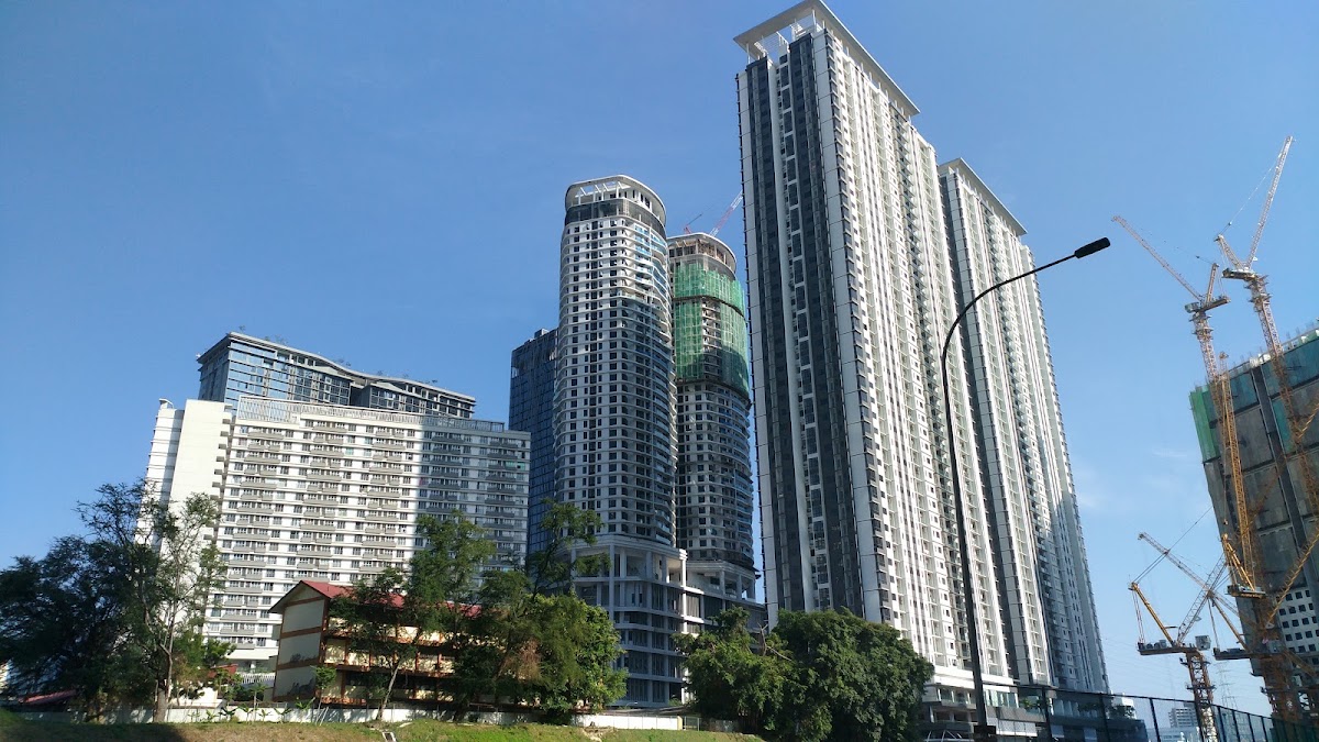 KL Gateway Residences: the development's towers from the road, one still under construction