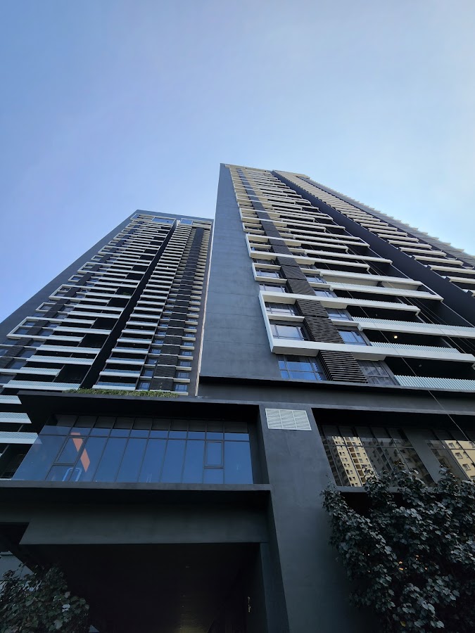 The Estate @ South Bangsar: the towers from below