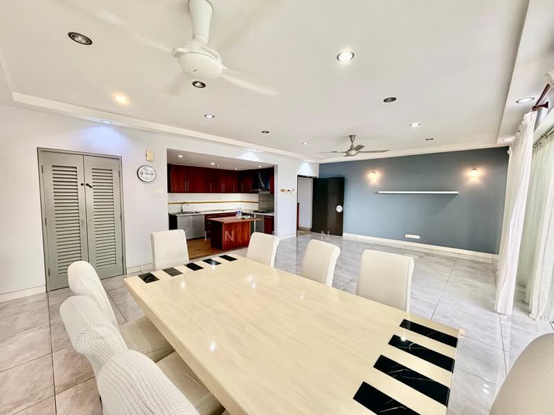 The Residence Condominium @ TTDI: photo